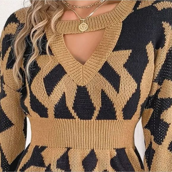 Tan And Black Cutout Long Sleeve Sweater Dress - Picture 4 of 7